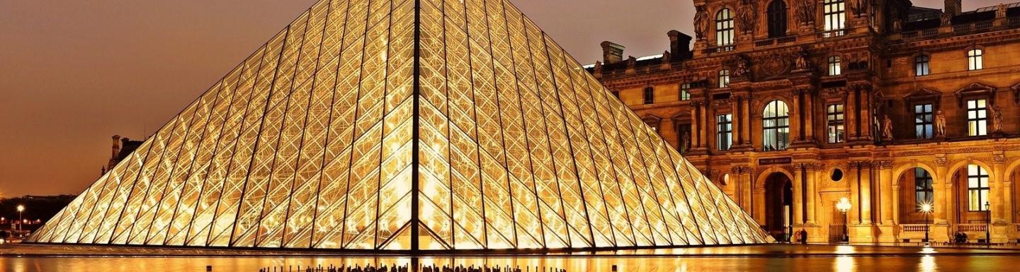 the louvre at night