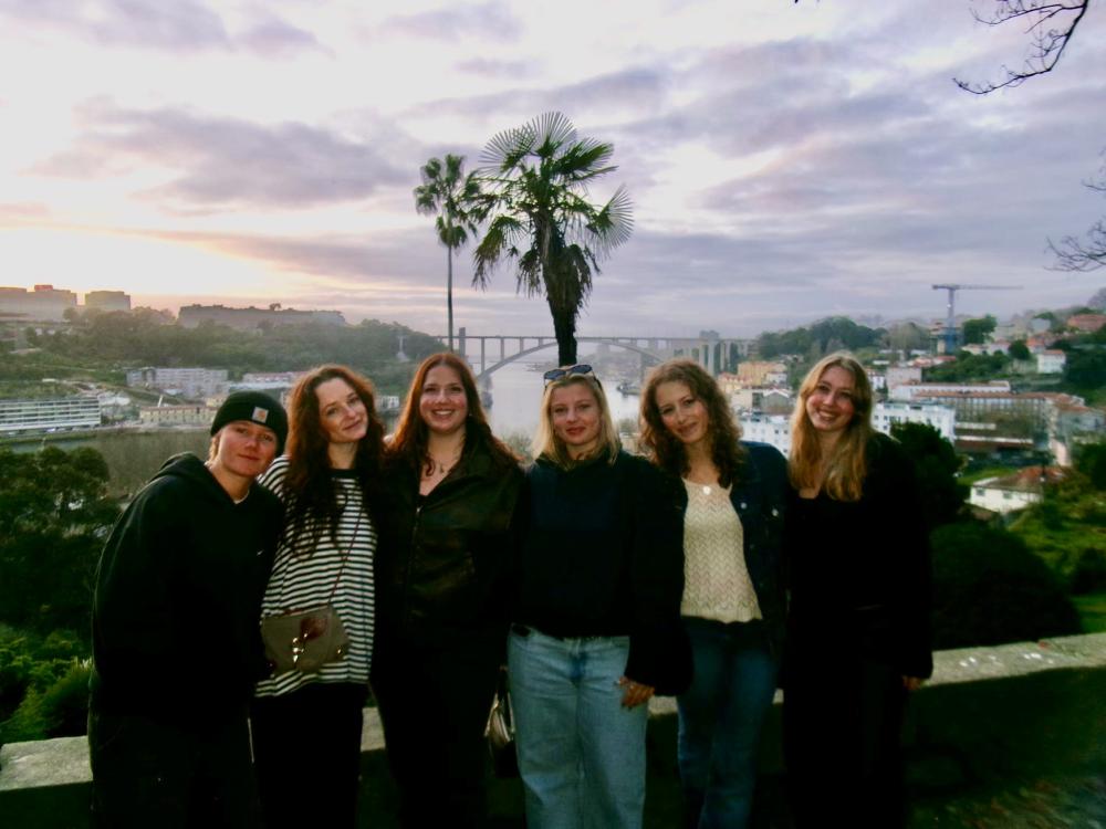 girl with friends in segovia