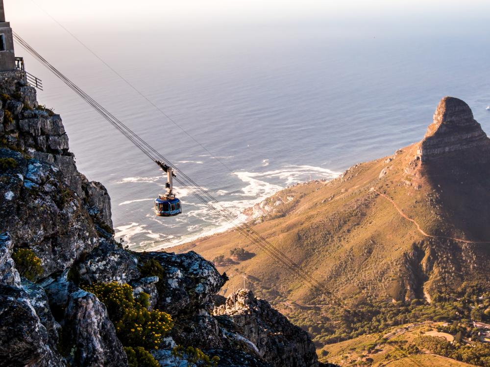 cable car descending