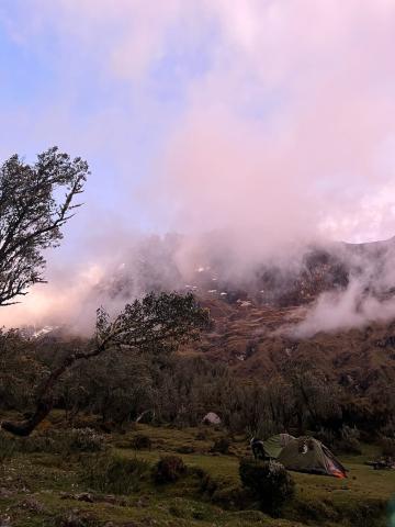 Photo of tents in the Ecuadorian Sierra mountains