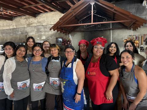 friends cooking in costa rica