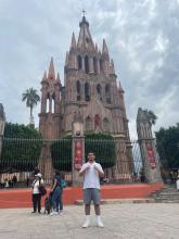 Arturo throwing their "O" in Mexico